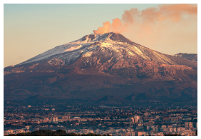 Fig. 8 Vulcanul Etna
