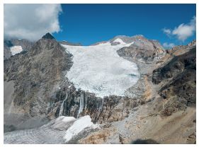 Fig. 10 Ghețar montan (Munții Alpi)
